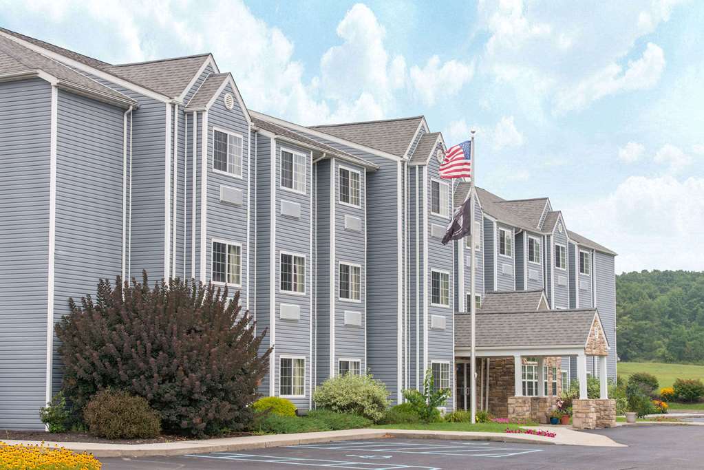 Microtel Inn & Suites by Wyndham Hazelton Bruceton Mills - featured photo