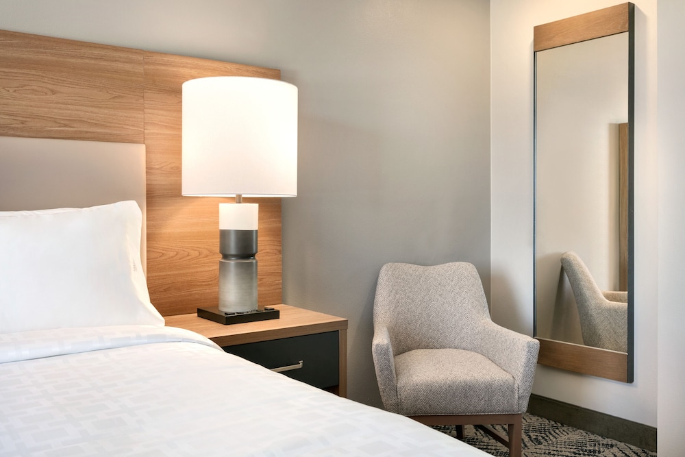 Candlewood Suites Fayetteville Fort Bragg an IHG Hotel - photo 4