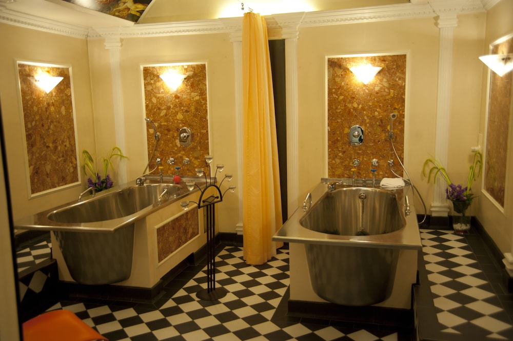 Treatment room