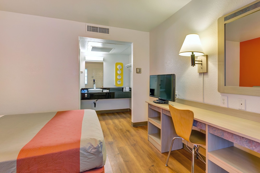 Park Inn by Radisson Santa Rosa North - featured photo
