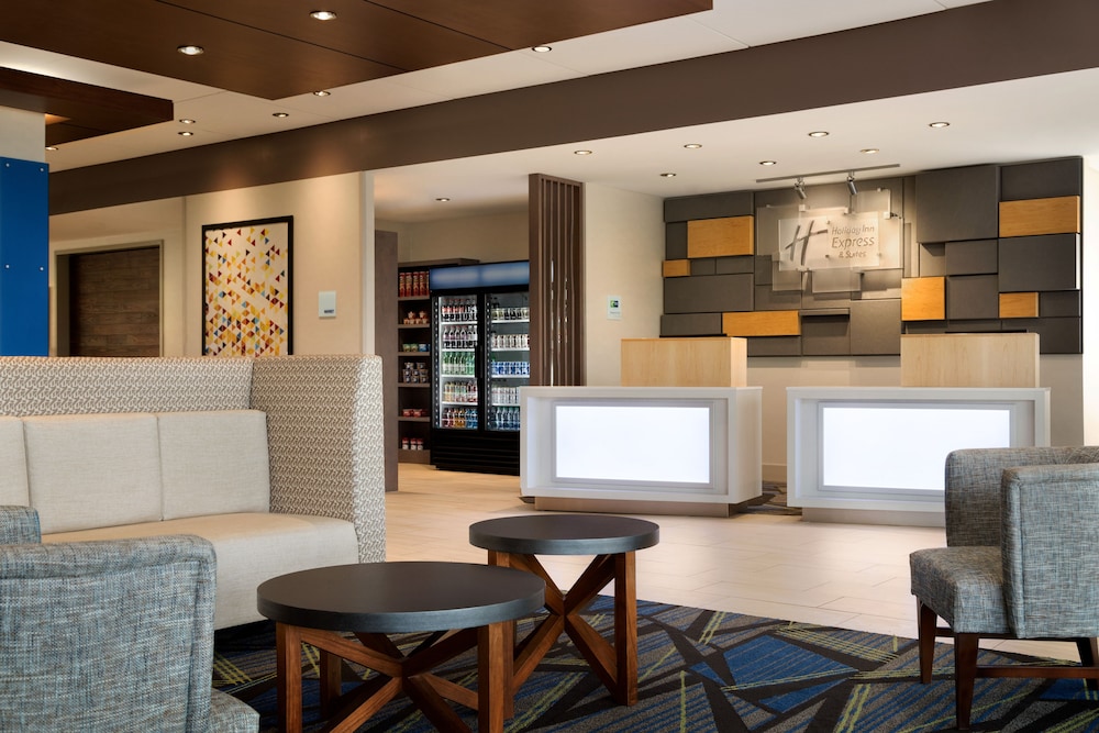 Holiday Inn Express & Suites Clear Spring - photo 3