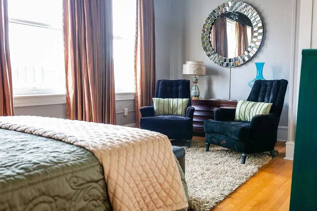 Courthouse Suites - featured photo