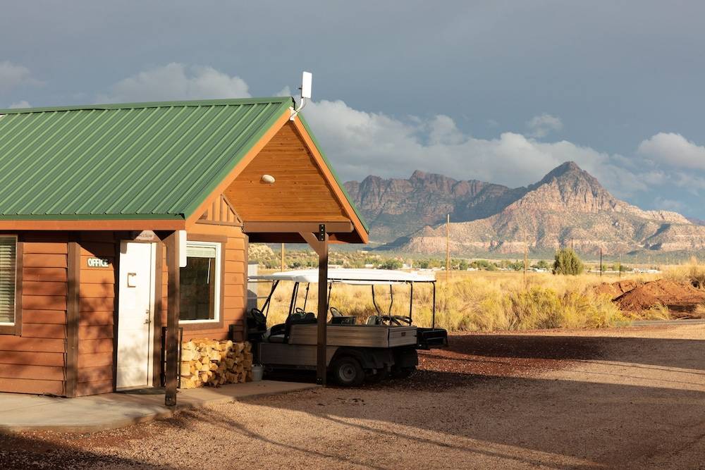 Gooseberry Lodges - photo 2