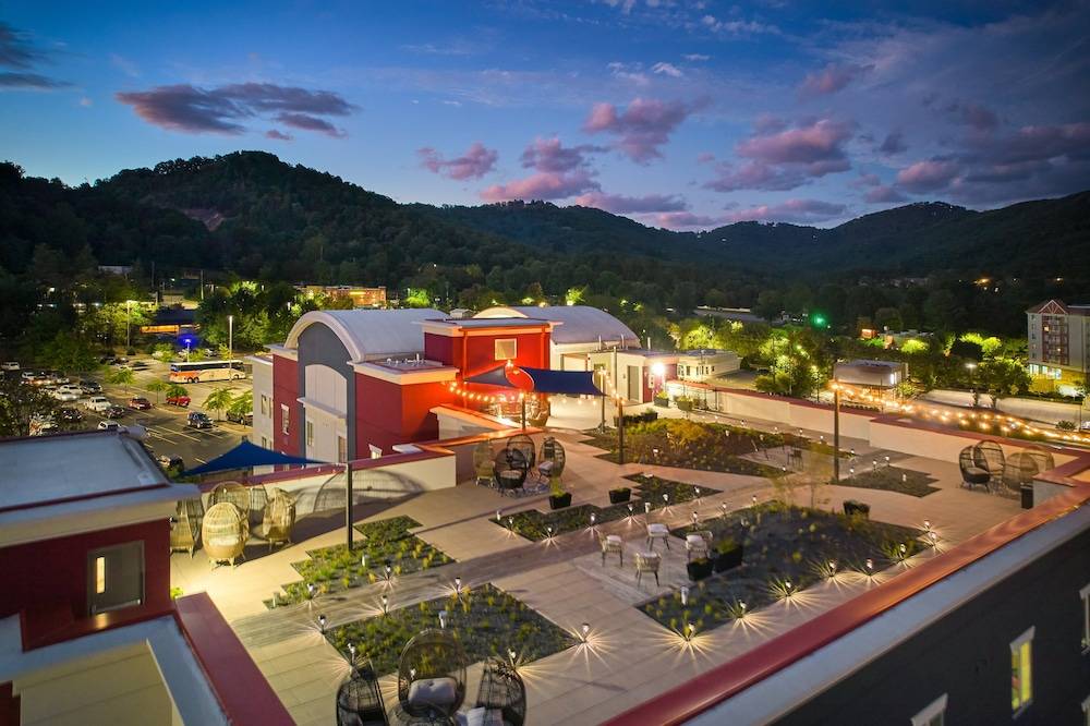 Candlewood Suites Asheville Downtown an IHG Hotel - featured photo