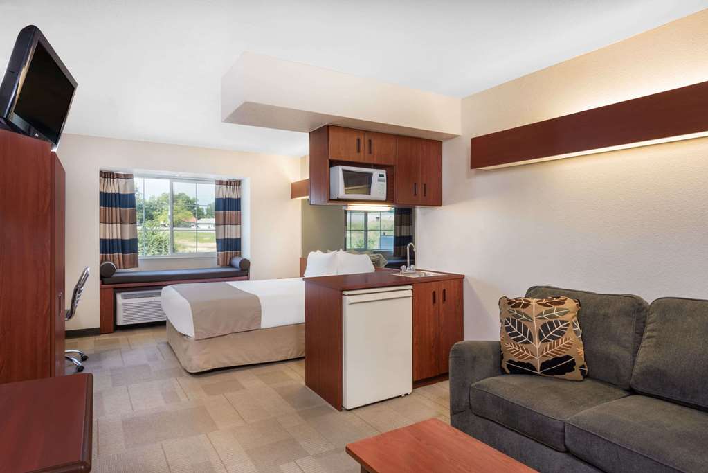 Microtel Inn & Suites by Wyndham Sainte Genevieve - photo 4