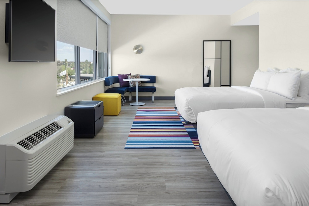 Aloft Glendale at Westgate - photo 3