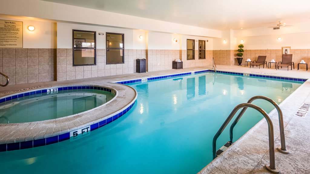 Best Western Plus Seminole Hotel & Suites - photo 2
