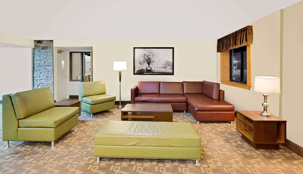 Super 8 by Wyndham St. James - photo 4