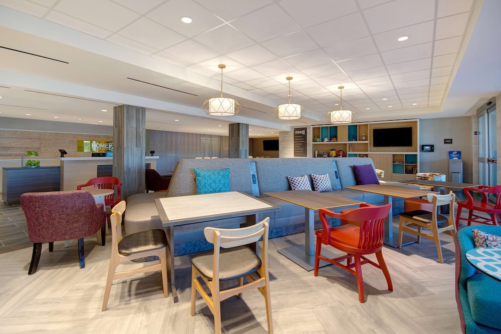 Home2 Suites by Hilton Las Vegas North - photo 4