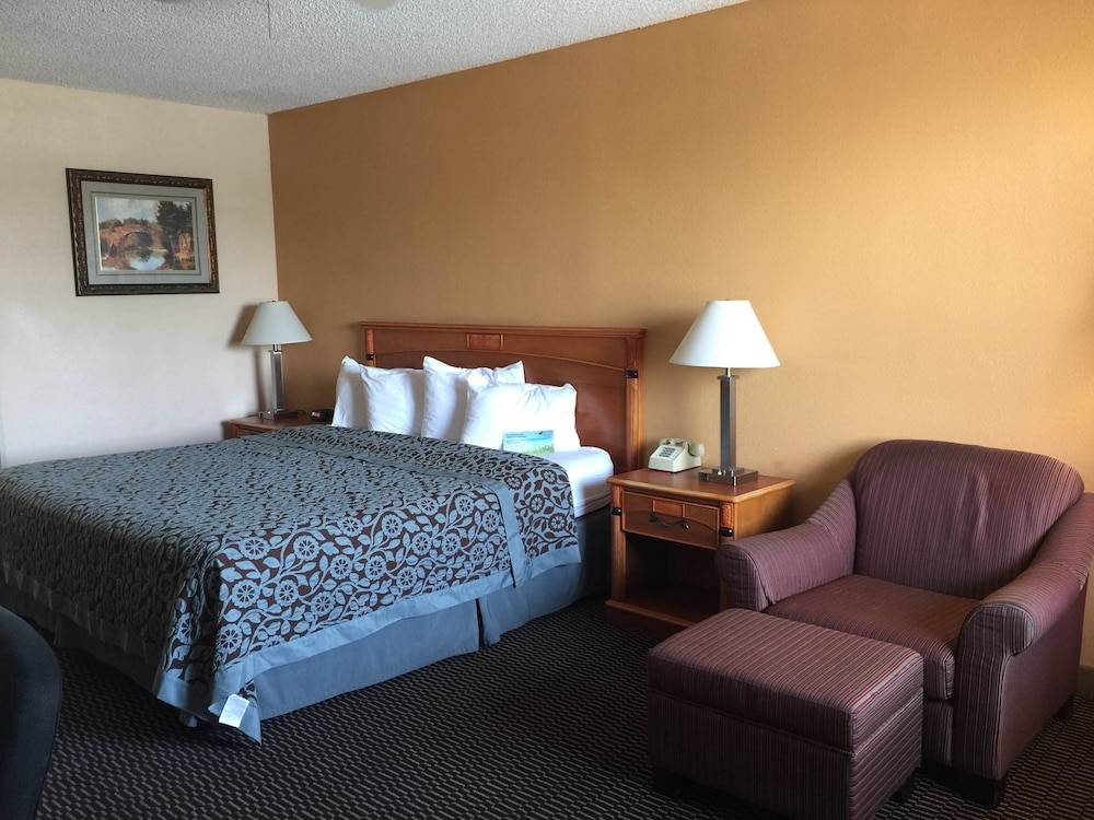 Days Inn by Wyndham Yuma - photo 5