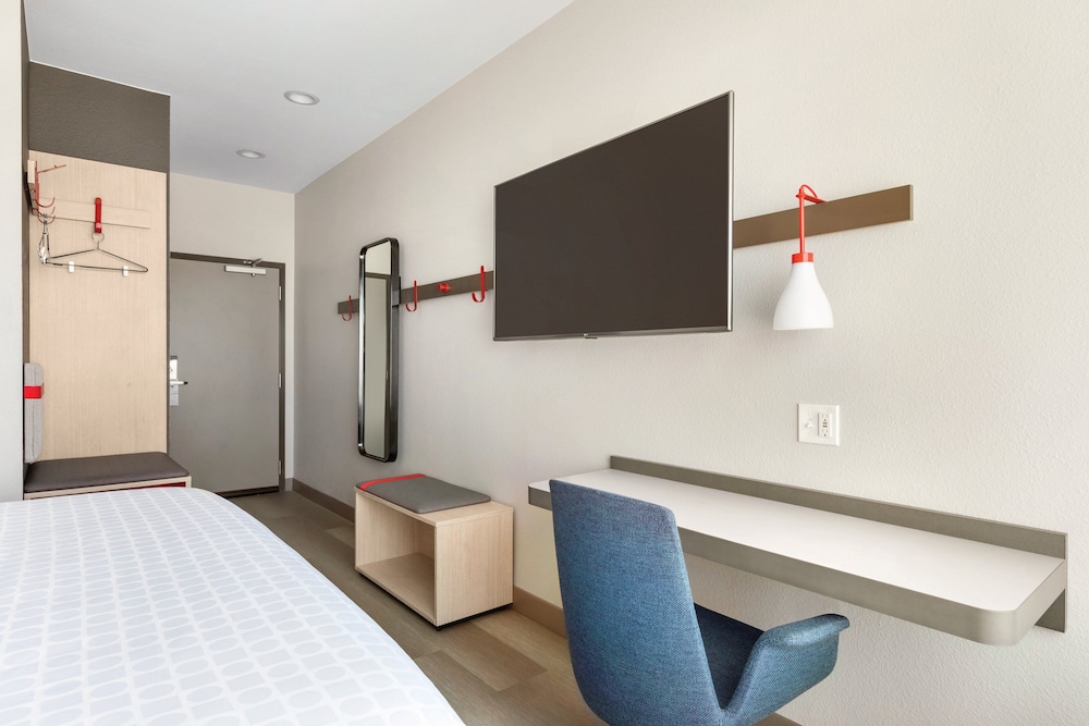 Avid Hotels Round Rock South an IHG Hotel - photo 4