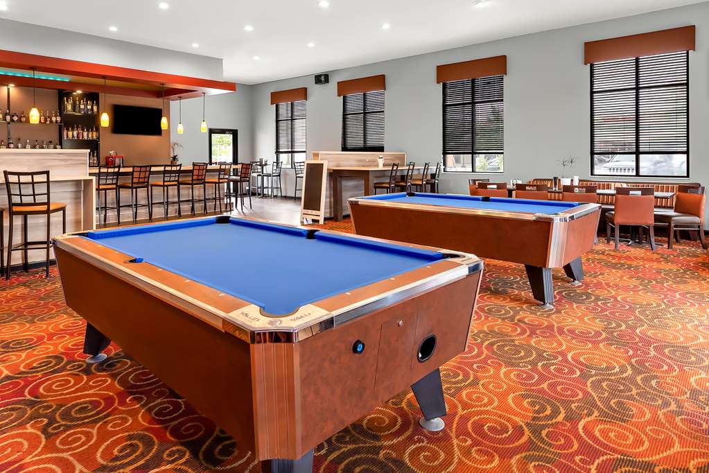 Best Western Saluki Inn - photo 4