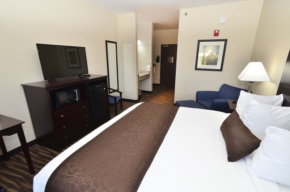 Cornerstone Inn & Suites - photo 4
