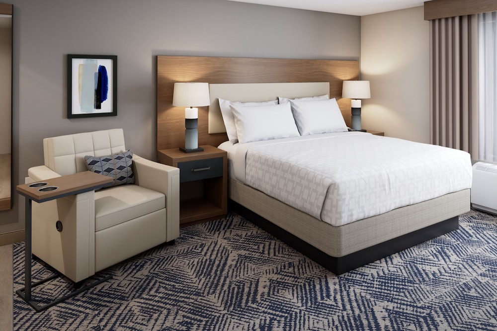 Candlewood Suites Asheville Downtown an IHG Hotel - photo 2
