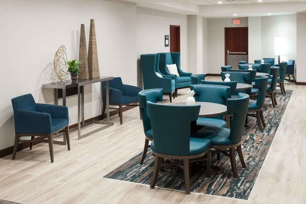 Hampton Inn St. Louis Downtown at the Gateway Arch - photo 4