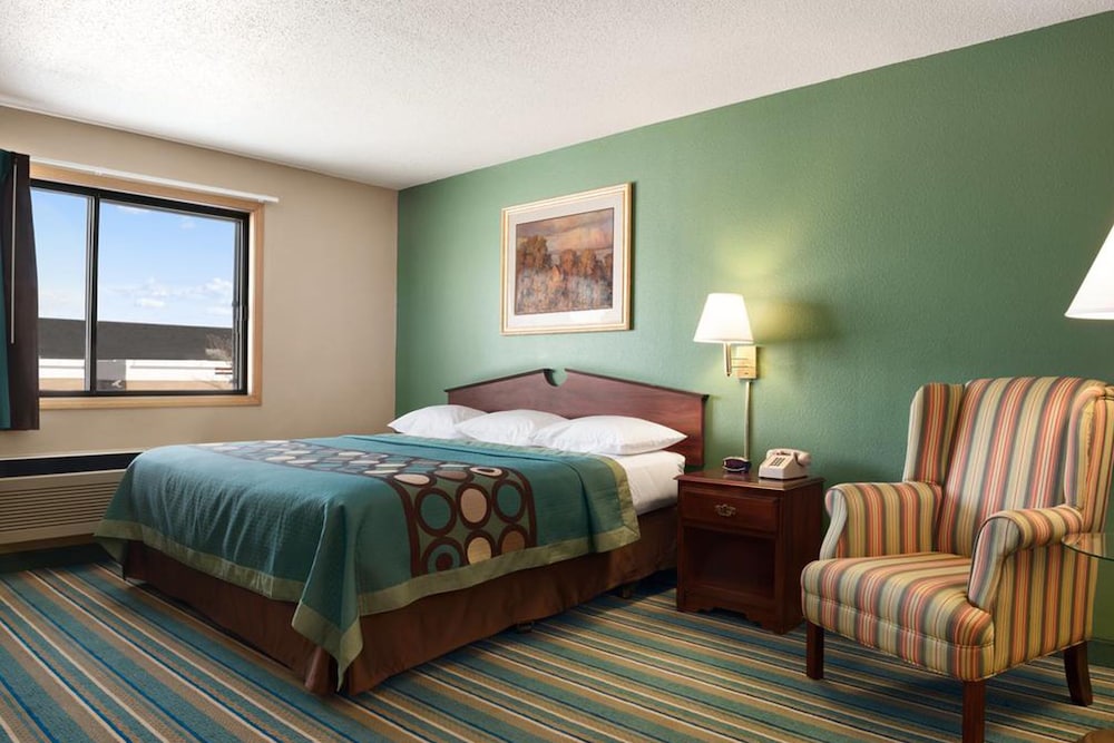 Coratel Inn and Suites by Jasper New Richmond - photo 5