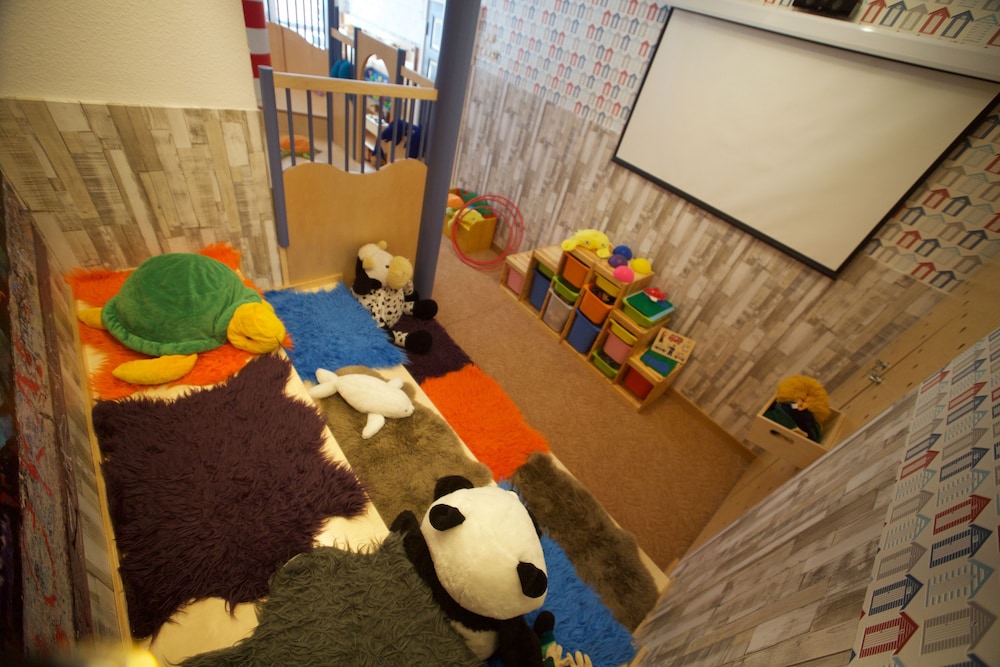 Children's play area - indoor