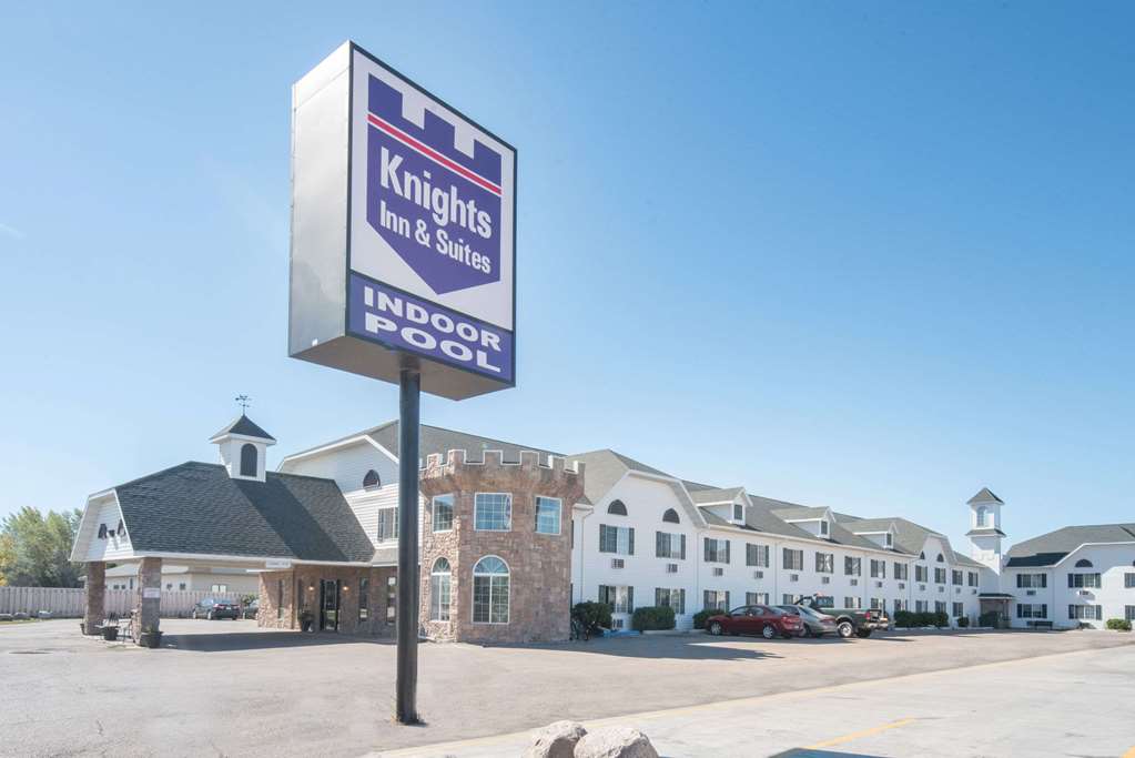 Knights Inn Grand Forks - photo 4