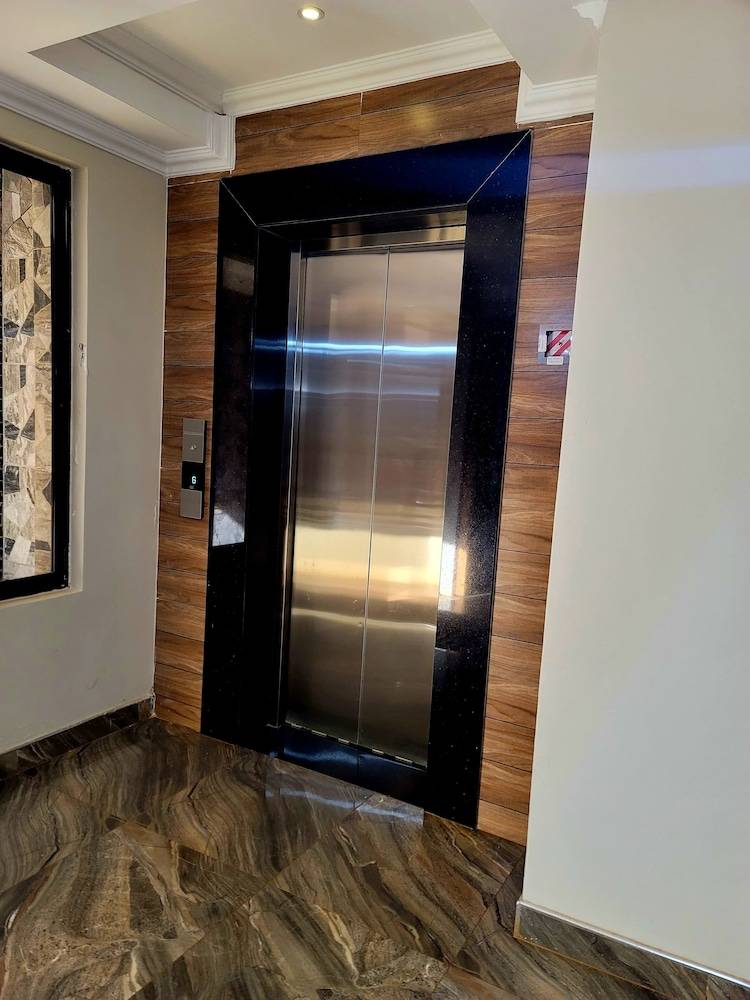Elevator