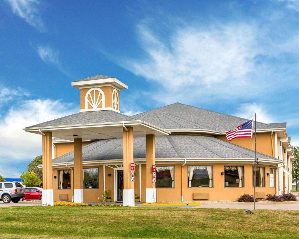Quality Inn Morton at I 74 - photo 2