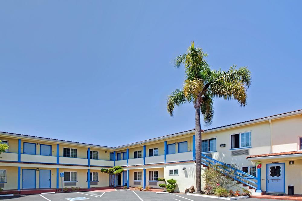 Super 8 by Wyndham Berkeley - featured photo
