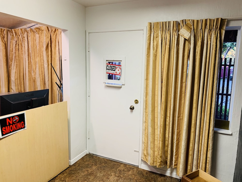 Pacheco Pass Motel - photo 5