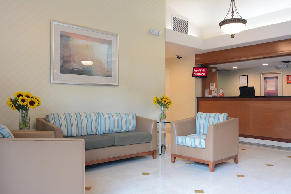 Red Roof Inn San Dimas Fairplex - photo 4