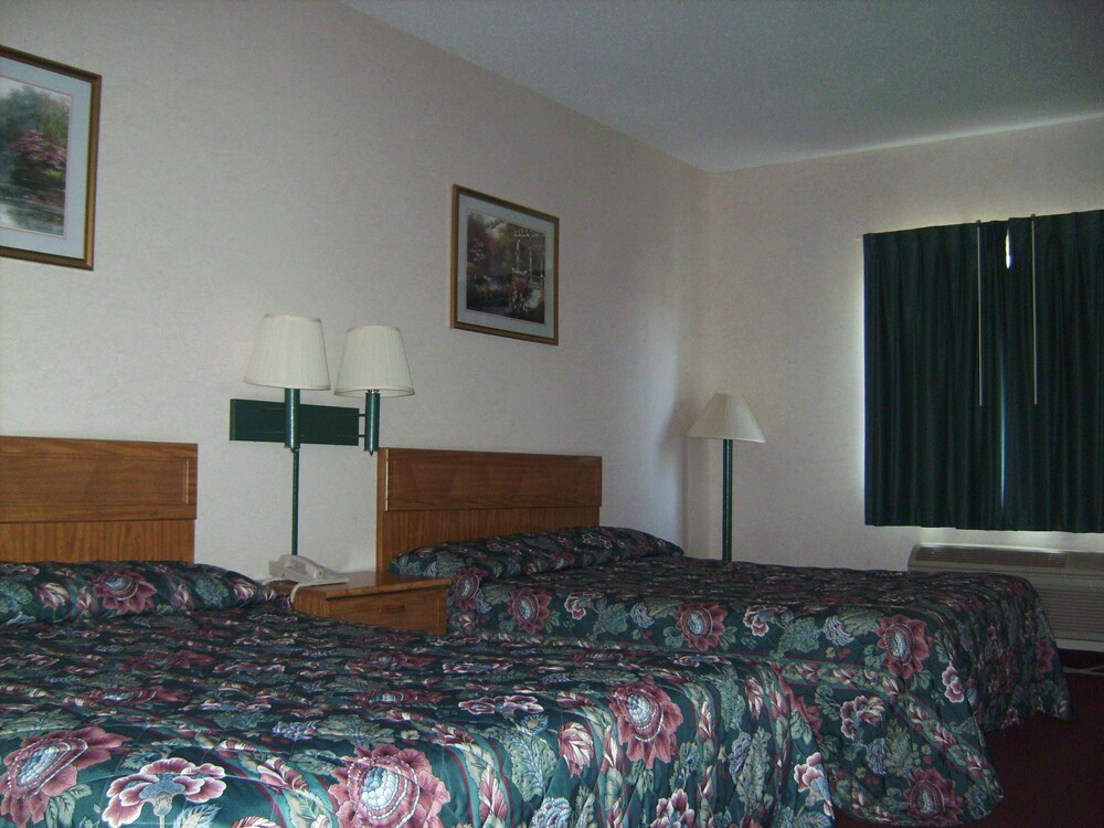 Astoria Inn - photo 3