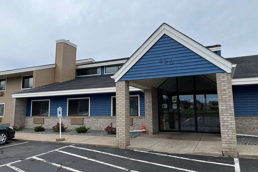 AmericInn by Wyndham Ladysmith - featured photo