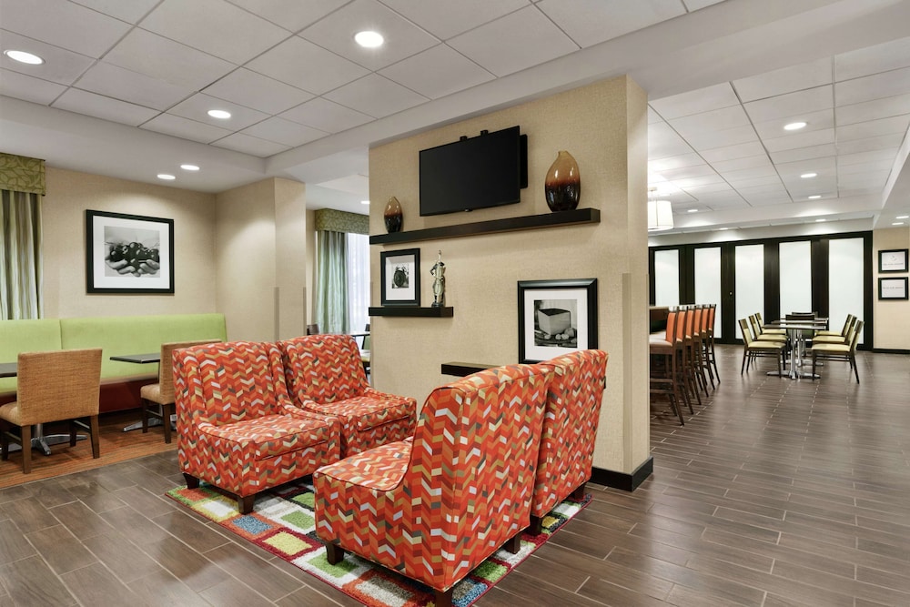 Hampton Inn Washington Dulles Int'l Airport South - photo 2