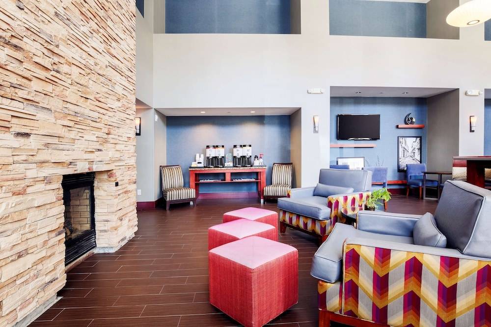 Hampton Inn & Suites Poughkeepsie - photo 4