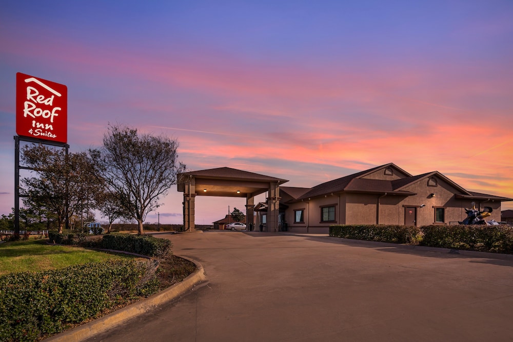 Red Roof Inn & Suites Sulphur Springs - featured photo