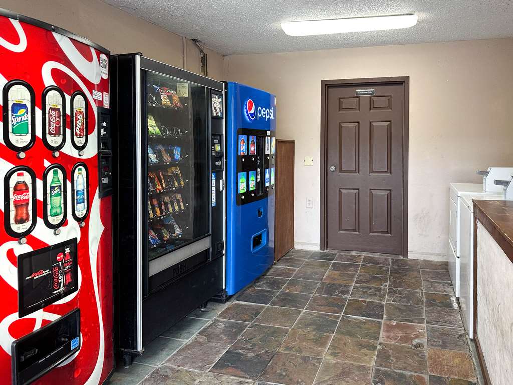 Motel 6 Atlanta GA Atlanta Airport East - featured photo