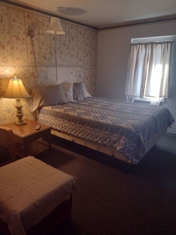 Hub City Inn - photo 4