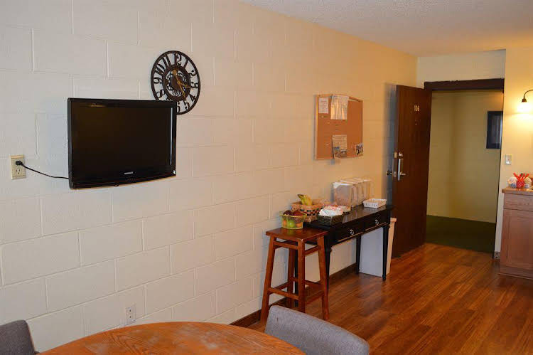 Cheap Sleep Motel - photo 2