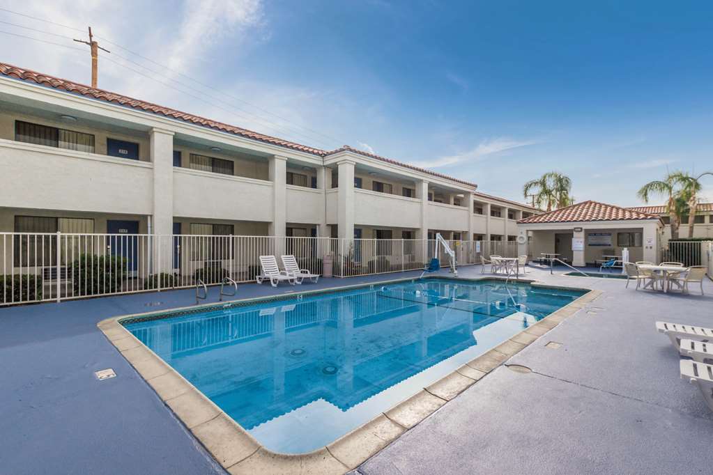 Motel 6 Hemet - photo 3