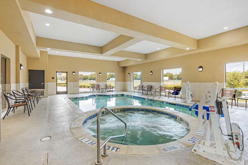 Best Western Plus Burleson Inn & Suites - photo 2