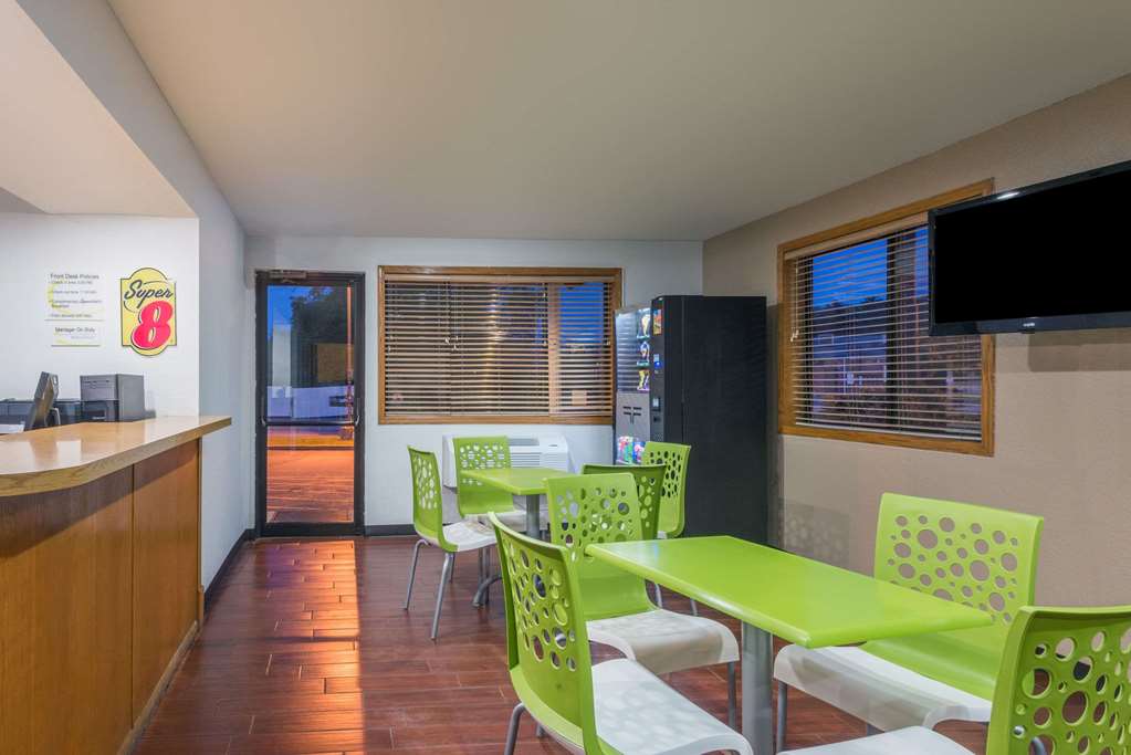 Super 8 by Wyndham Delmont - photo 3