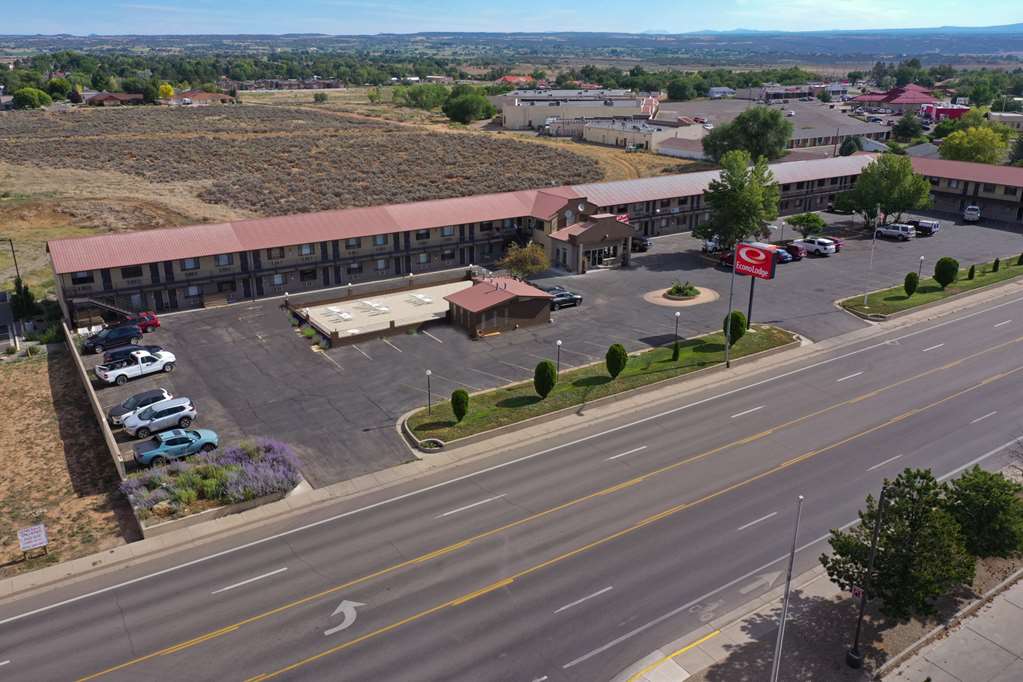 Econo Lodge Cortez near Mesa Verde - photo 3