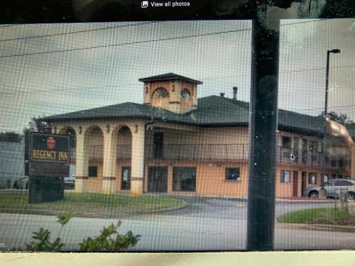 Regency Inn - featured photo