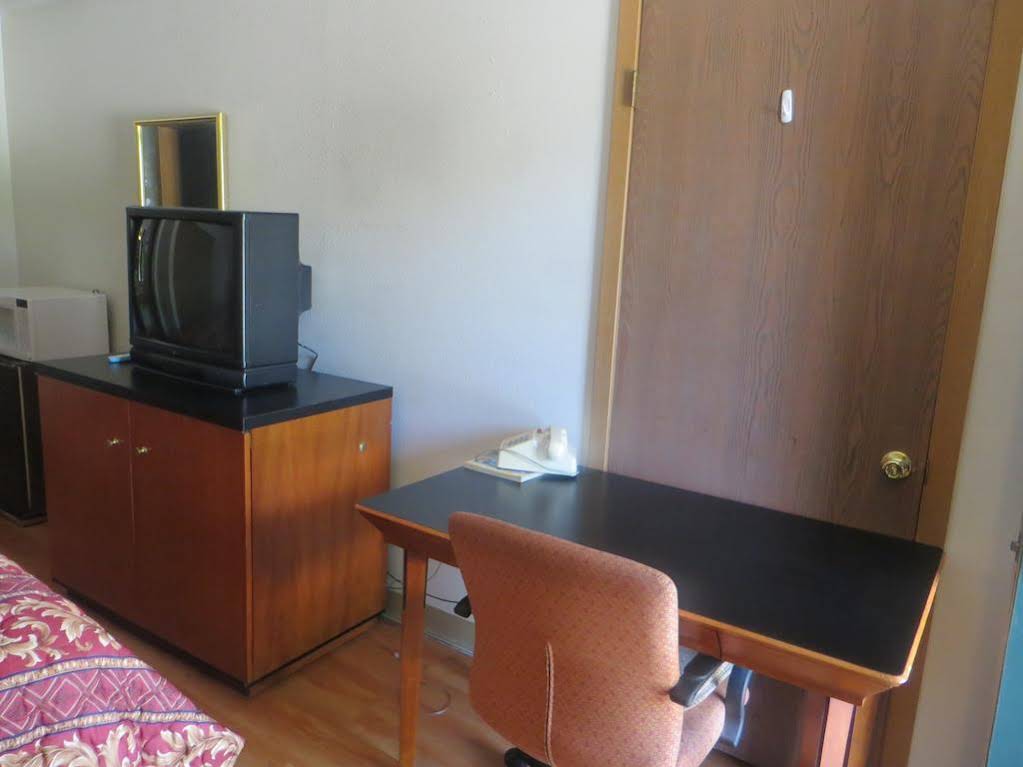 Park Ridge Inn - photo 4