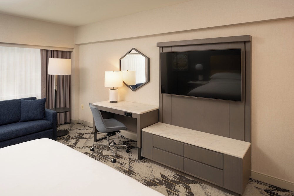 Sheraton Detroit Novi Hotel - photo 4