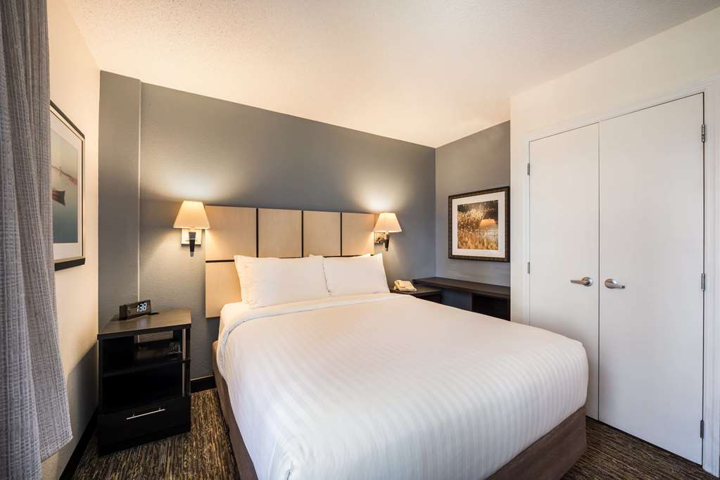 Sonesta Simply Suites Anaheim - photo 4