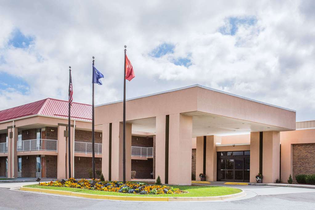 Ramada by Wyndham Wytheville - featured photo
