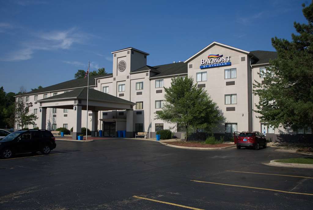 Baymont by Wyndham Portage Indiana Dunes - photo 4