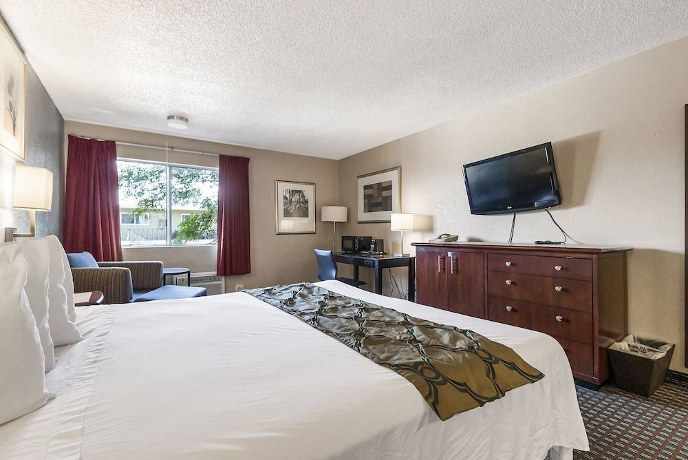 Heritage Inn Express Hayward - photo 5