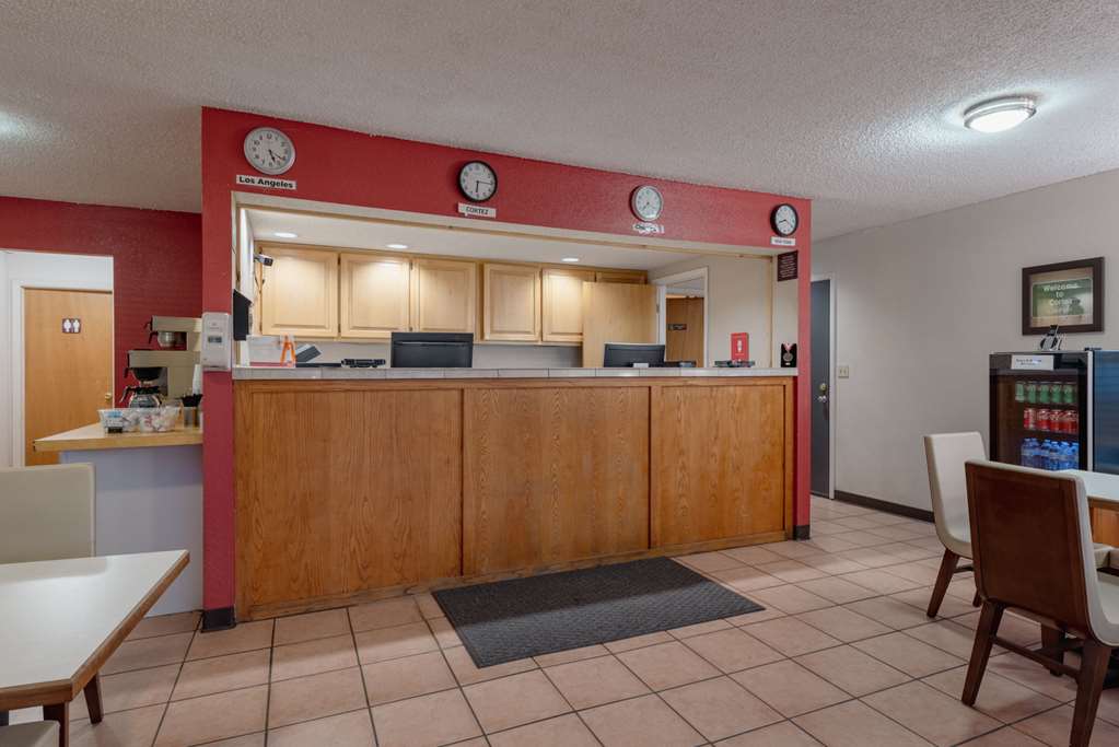 Econo Lodge Cortez near Mesa Verde - photo 4