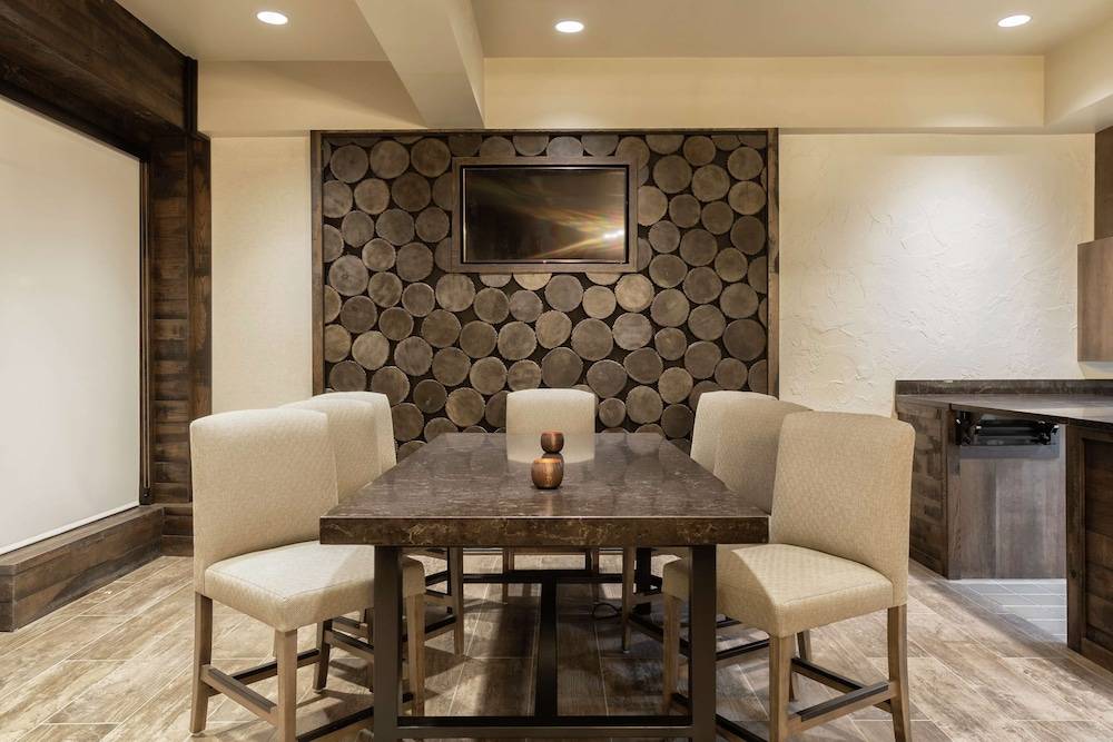 Embassy Suites by Hilton Tulsa I 44 - photo 4