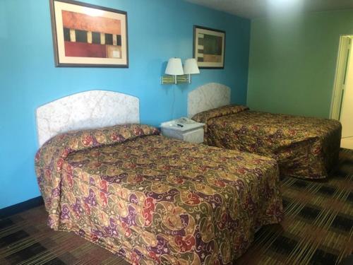 Seminole Inn - photo 2