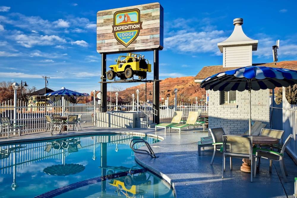 Expedition Lodge - featured photo